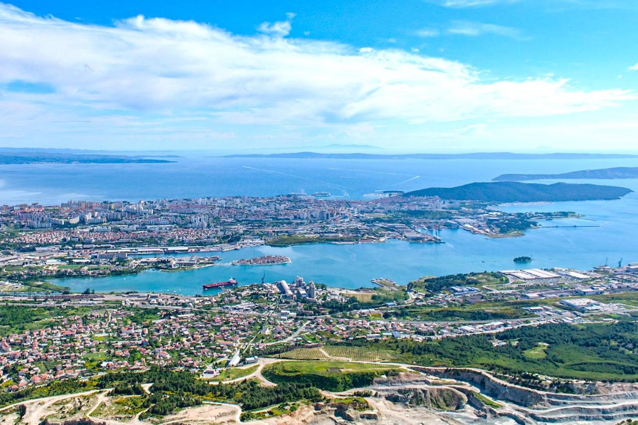 Luxury Serviced In Centre * Split